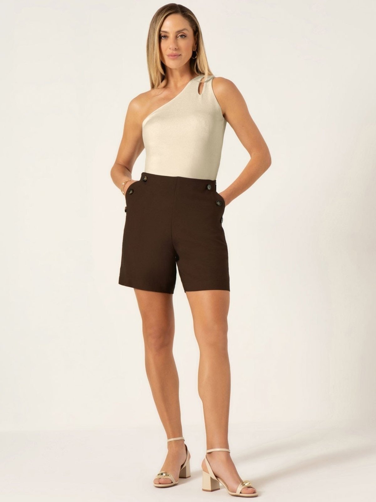 Imagem principal Bermuda de Alfaiataria de Viscose Principessa Mariah Principessa marrom