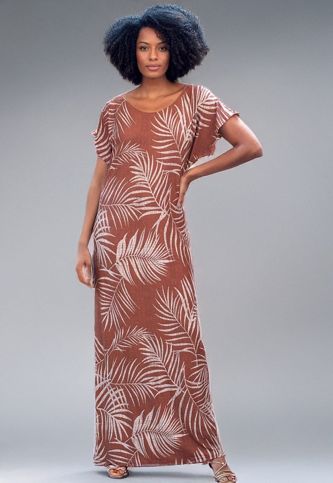 Imagem principal Vestido Longo Malha Cabanafree Fenda na Lateral Estampa Palmas Terra Cabanafree azul/estampado/marrom/multicolorido