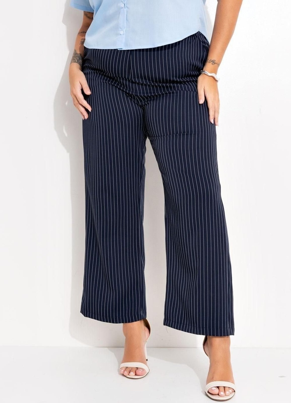 Imagem principal Calça Em Alfaiataria Risca De Giz Listrado Marguerite azul