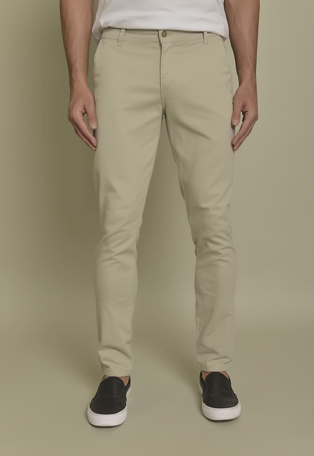 Imagem principal Calça Masculina Slim Fit Sport Fino em Sarja Areia Lemier Collection LEMIER bege
