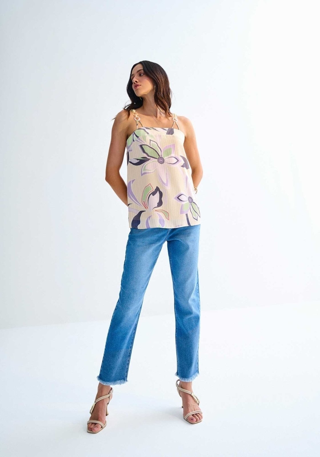 Imagem principal Calça Lez a Lez Mom Cintura Alta Desfiada Lez a Lez jeans