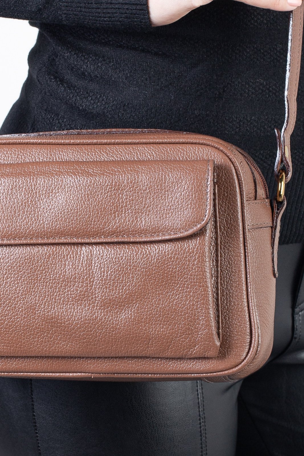 Imagem principal Bolsa Andrea Vinci quadrada pequena de couro liso Dana - Whisky Andrea Vinci vermelho