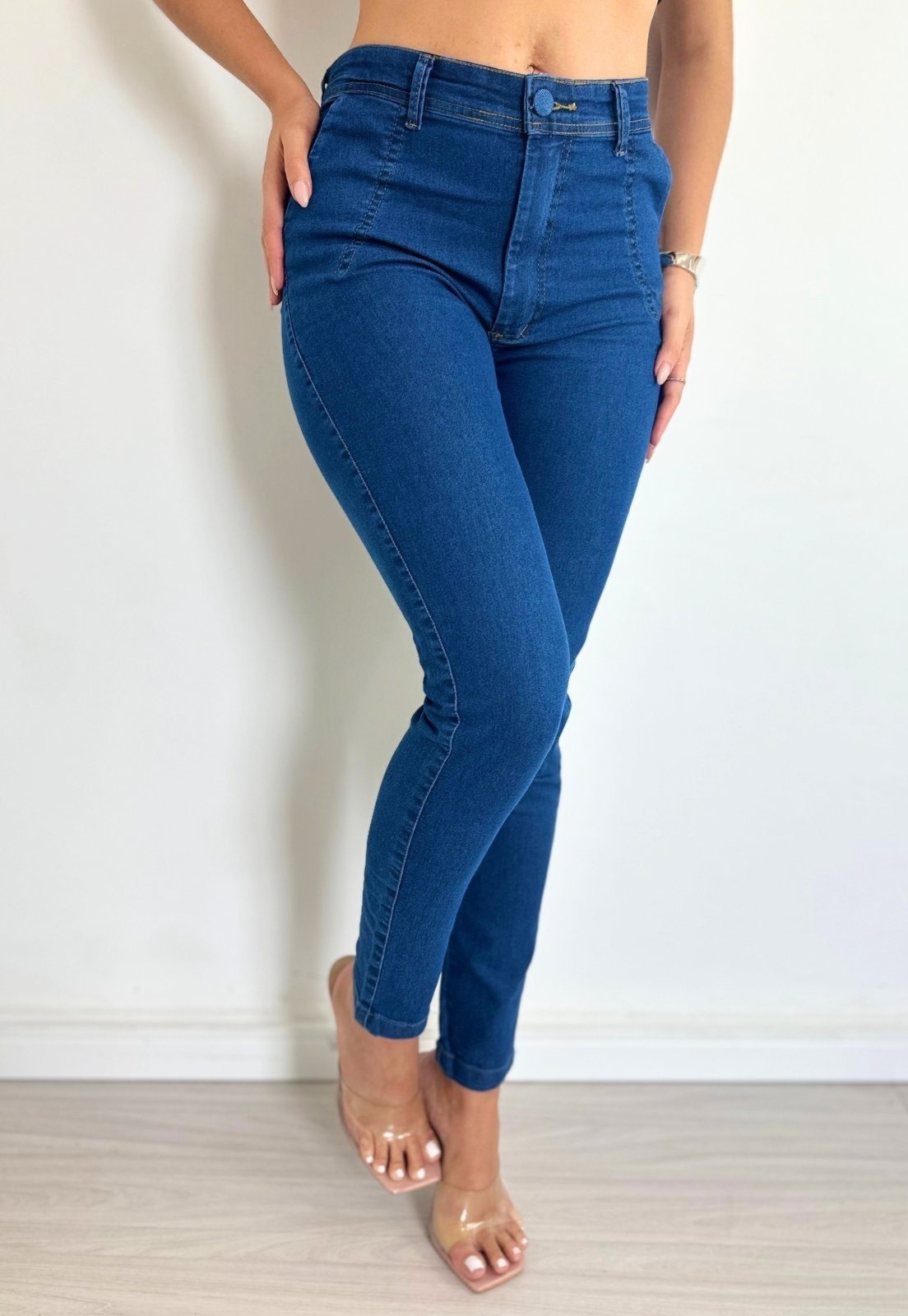 Imagem principal Calça Jeans Skinny com Elastano Cintura Média Bianelly Cia do Vestido azul