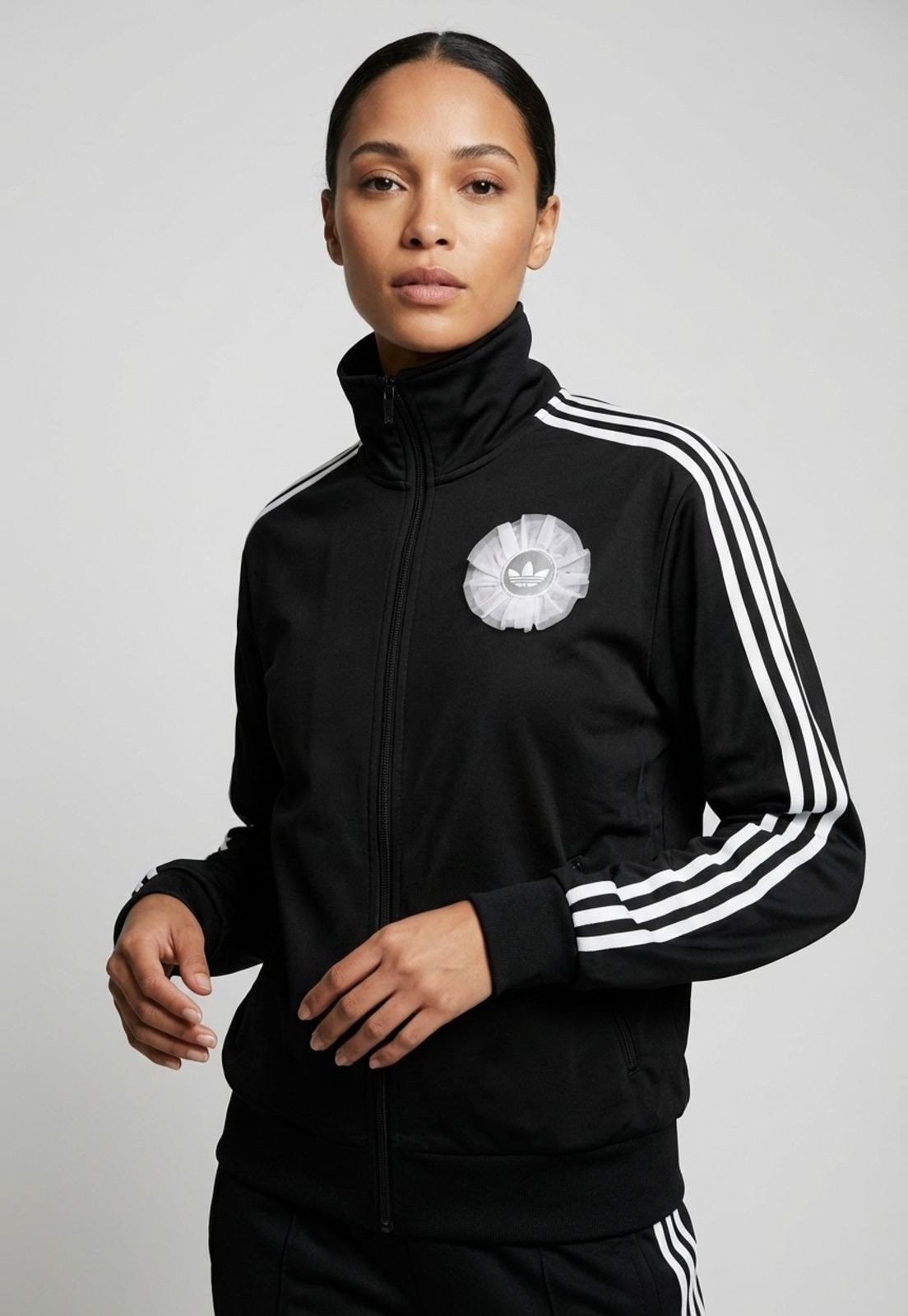 Imagem principal Jaqueta Feminina adidas Originals Tulle FB TT Preta adidas Originals preto