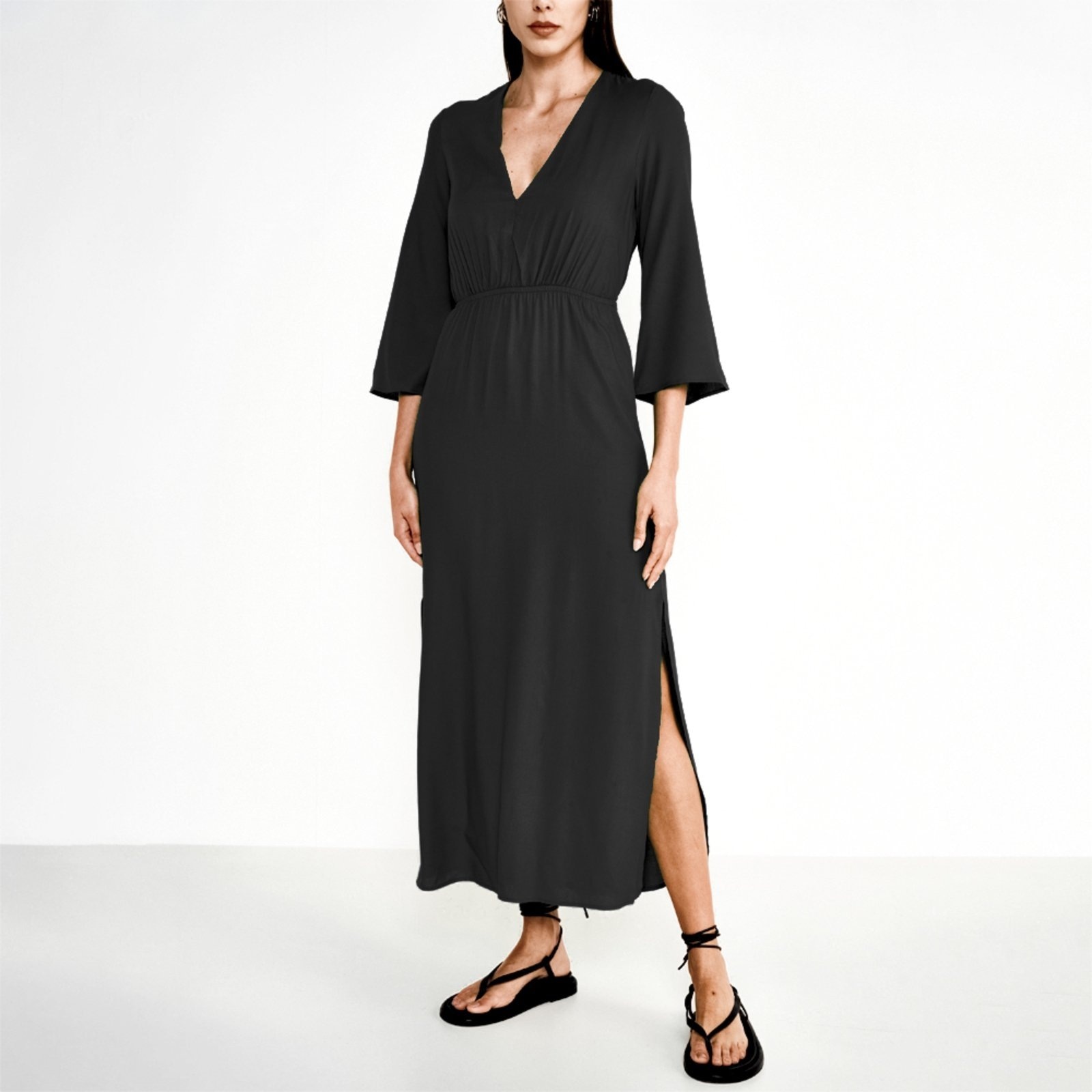 Imagem principal Vestido Midi Colcci Recorte Fenda Ou25 Feminino Colcci preto