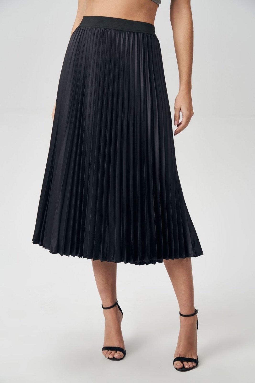 Imagem principal Saia Plissada Midi Acetinada Feminina Acostamento ACT FEMININO cinza