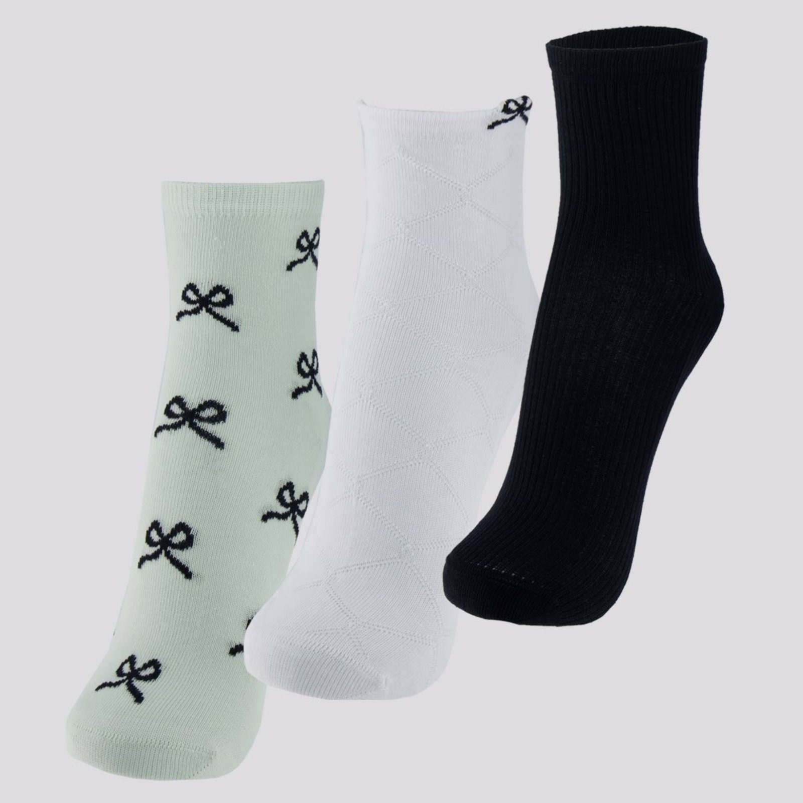 Imagem principal Kit Meia Selene 3 Pares Soquete Feminino Preta e Branca SELENE verde