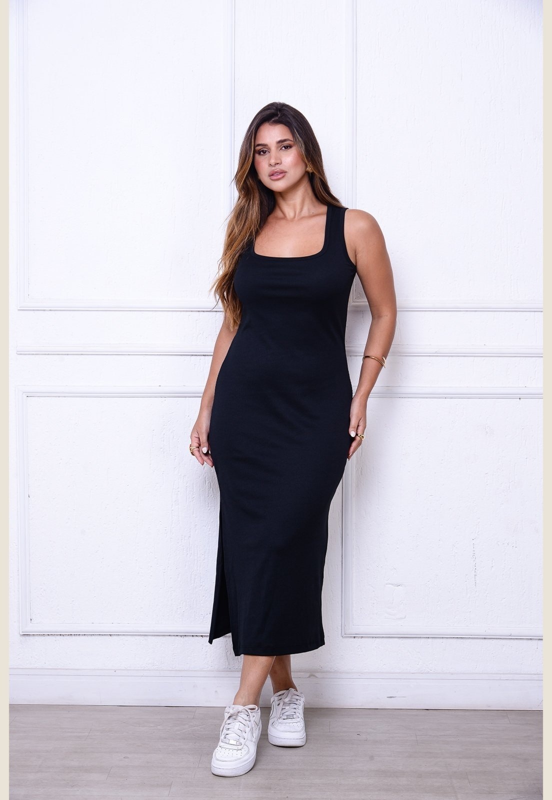 Imagem principal Vestido Joice BBonnie - Midi Canelado em Ribana BBonnie preto