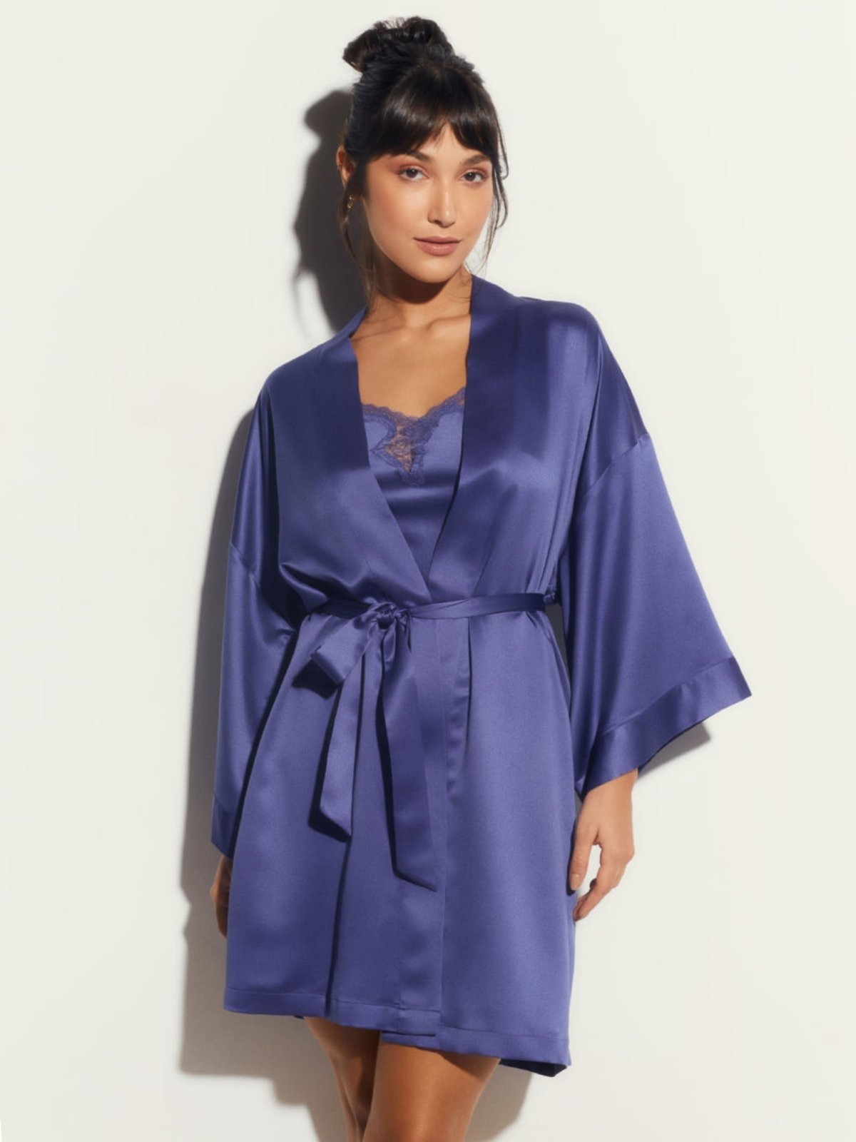 Imagem principal Robe Curto Manga Longa Cetim Bella Luna Medieval Blue Loungerie incolor blue