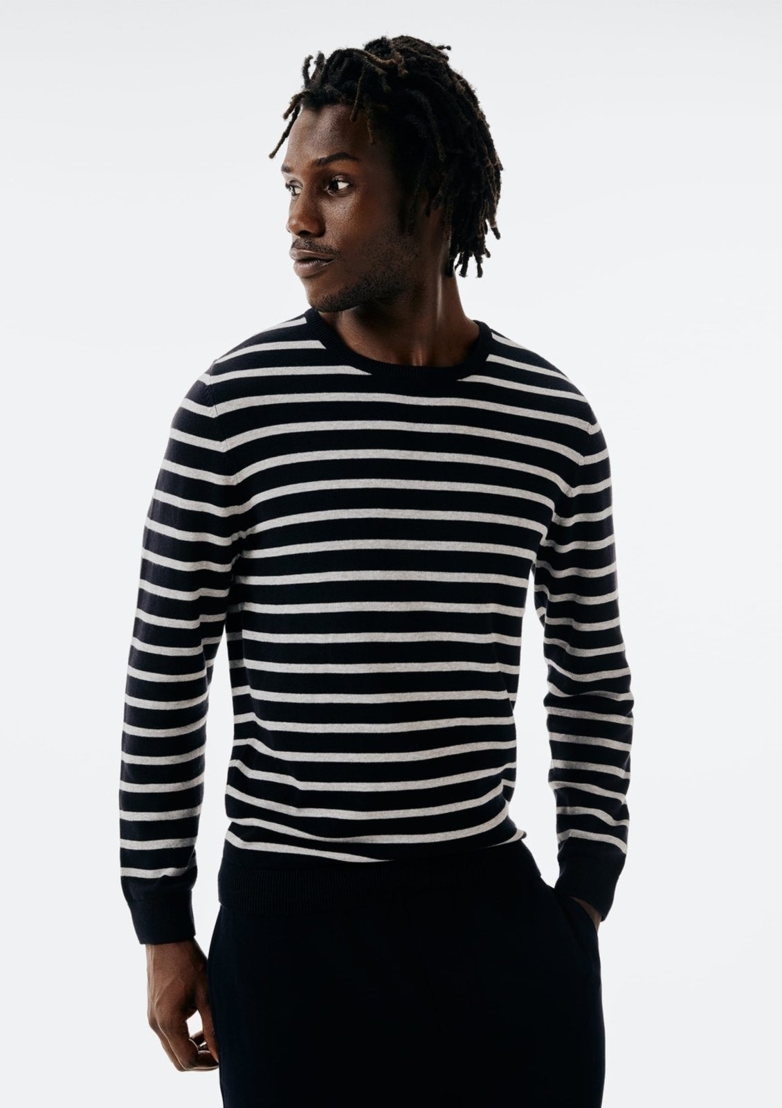 Imagem principal Blusão Básico Masculino Listrado Em Tricô Hering azul