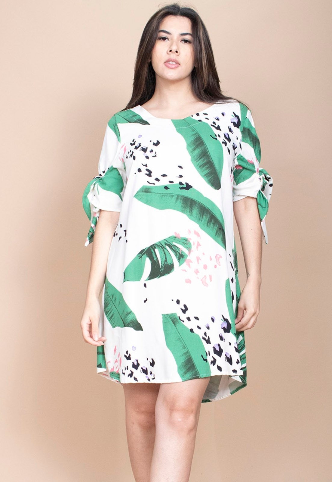 Imagem principal Vestido Curto Cabanafree Plano Estampa Folhagem Poética Cabanafree estampado/preto/rosa/verde