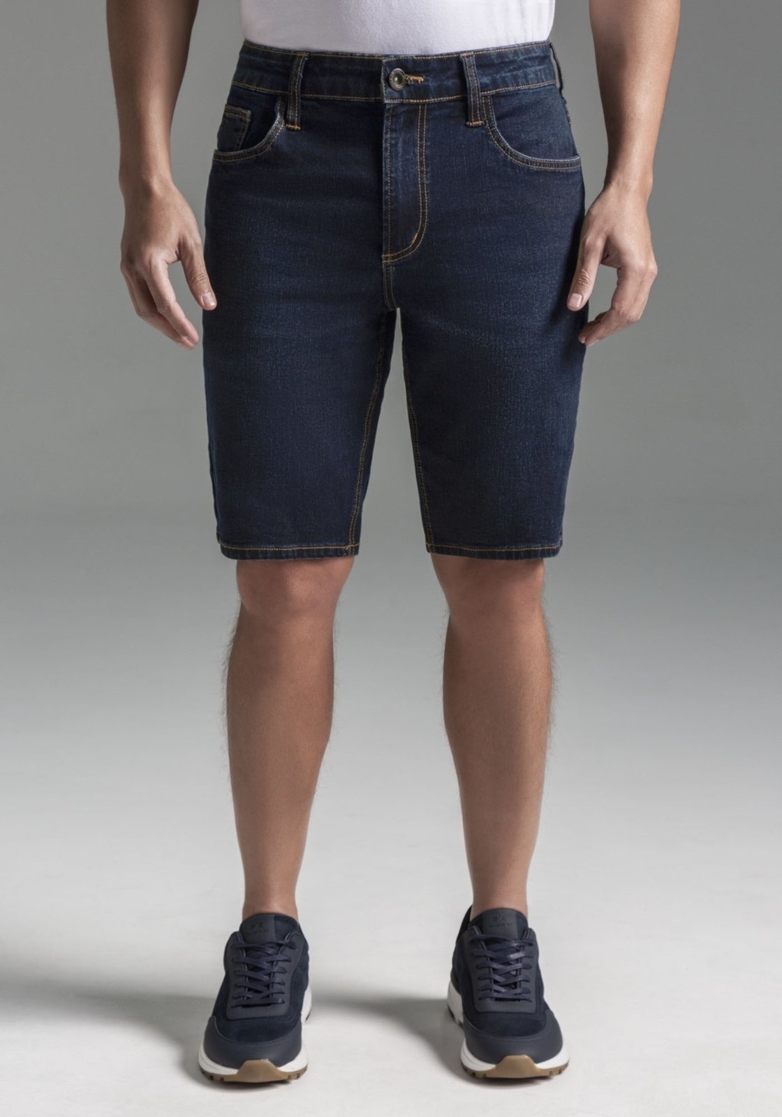 Imagem principal Bermuda Masculina Reta Escura Hangar 33 jeans