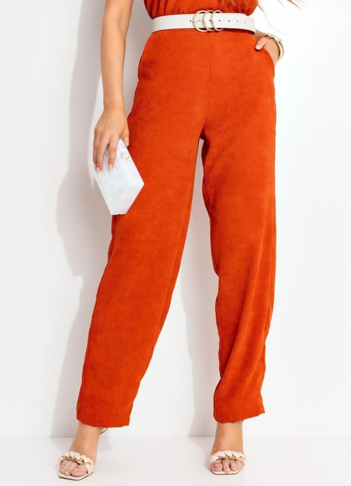 Imagem principal Calça Feminina Ferrugem Em Tecido De Cotelê Quintess laranja