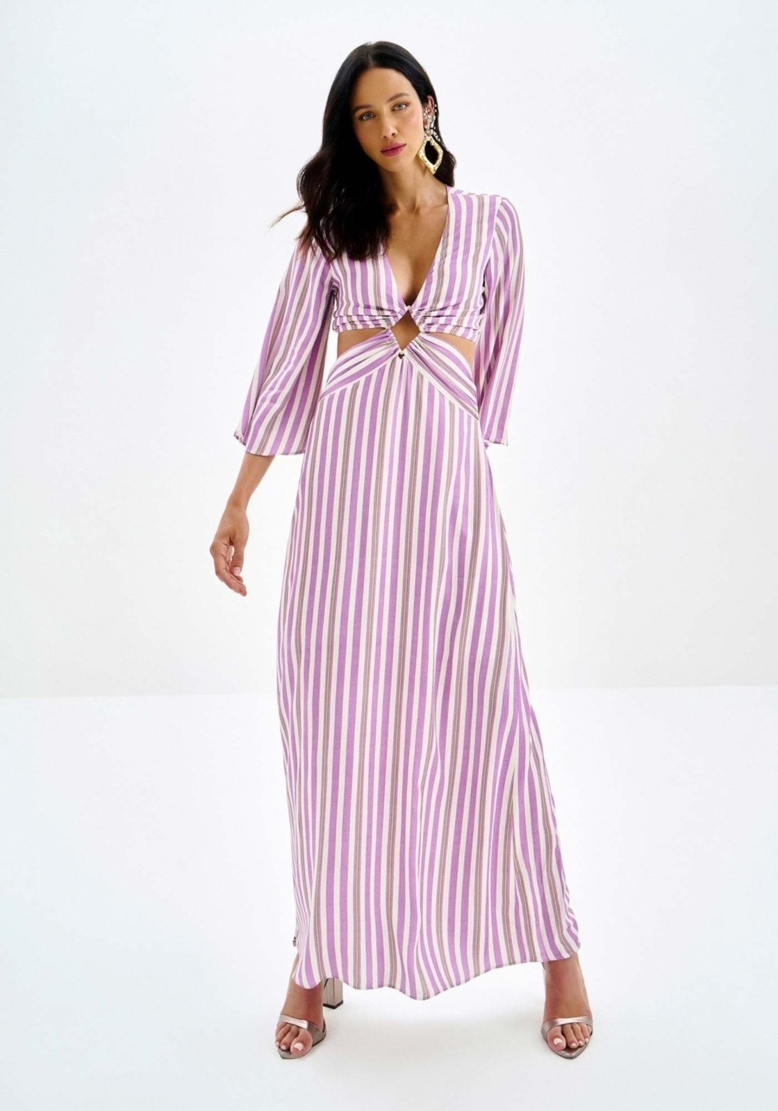 Imagem principal Vestido Midi Chá Estampado com Cut Out Lez a Lez lilás