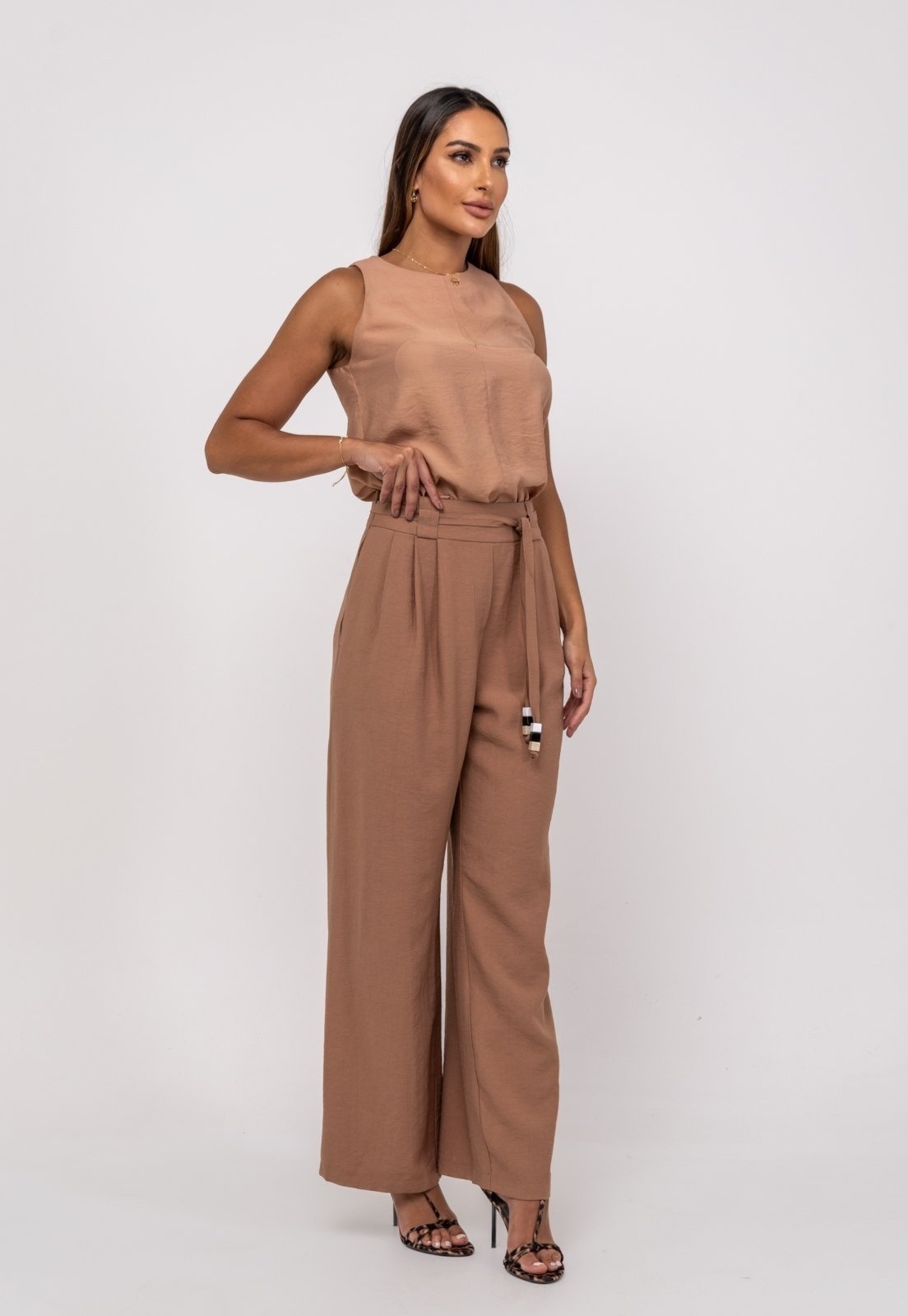 Imagem principal Calça Alfaiataria Wide Leg Com Faixa Salvatore Salvatore Fashion bege