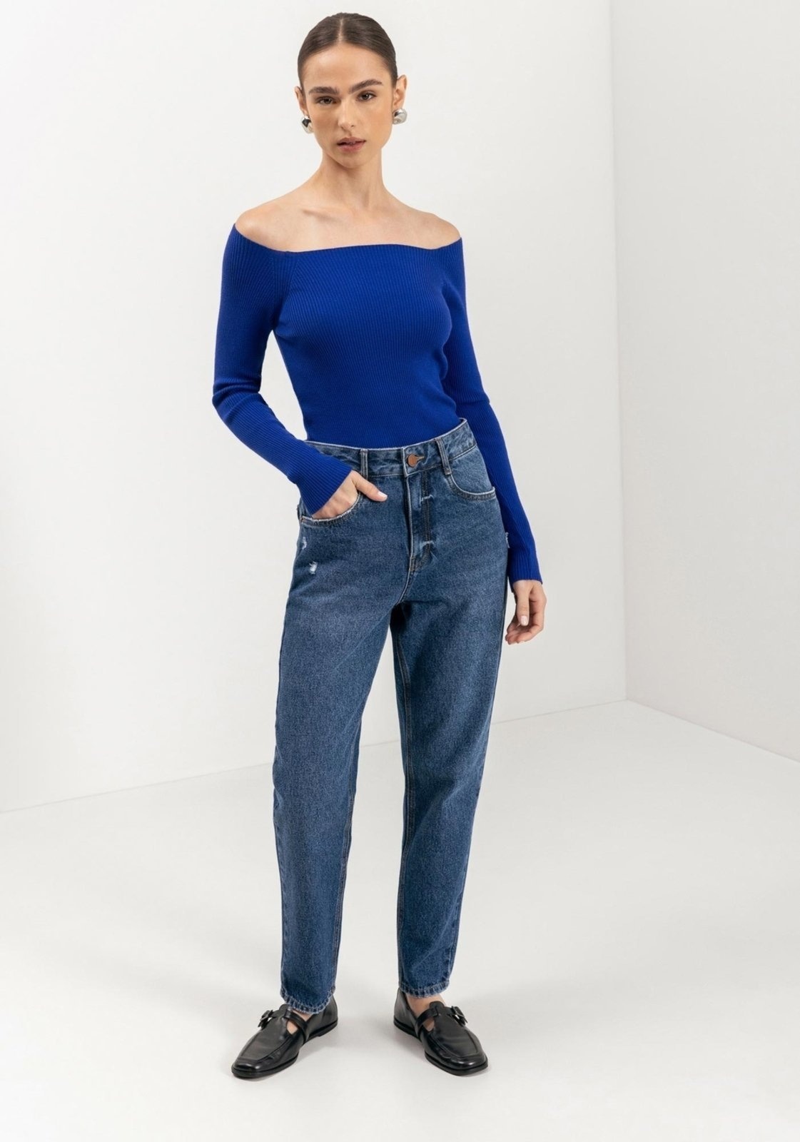 Imagem principal Calça Mom Jeans Com Cintura Alta E Bolsos Funcionais Lez a Lez azul