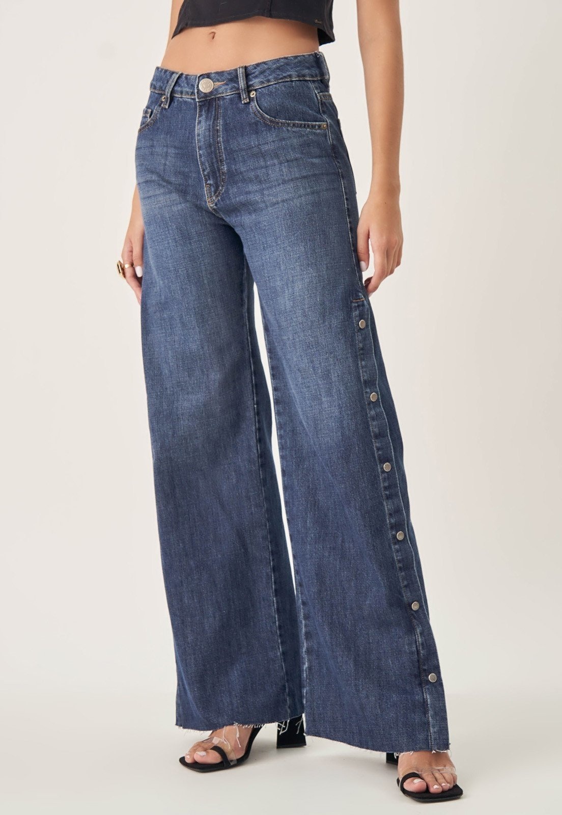 Imagem principal Calça Wide Cintura Alta Botões Laterais Bloom jeans