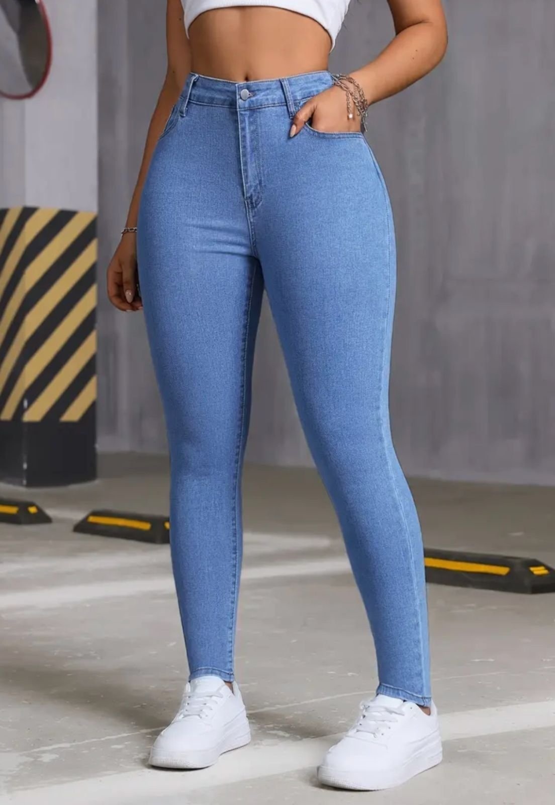 Imagem principal Calça Jeans Feminina Premium Skinny Delave Modela o Corpo Cintura Alta com Elastano Premium ED E A E JEANS azul