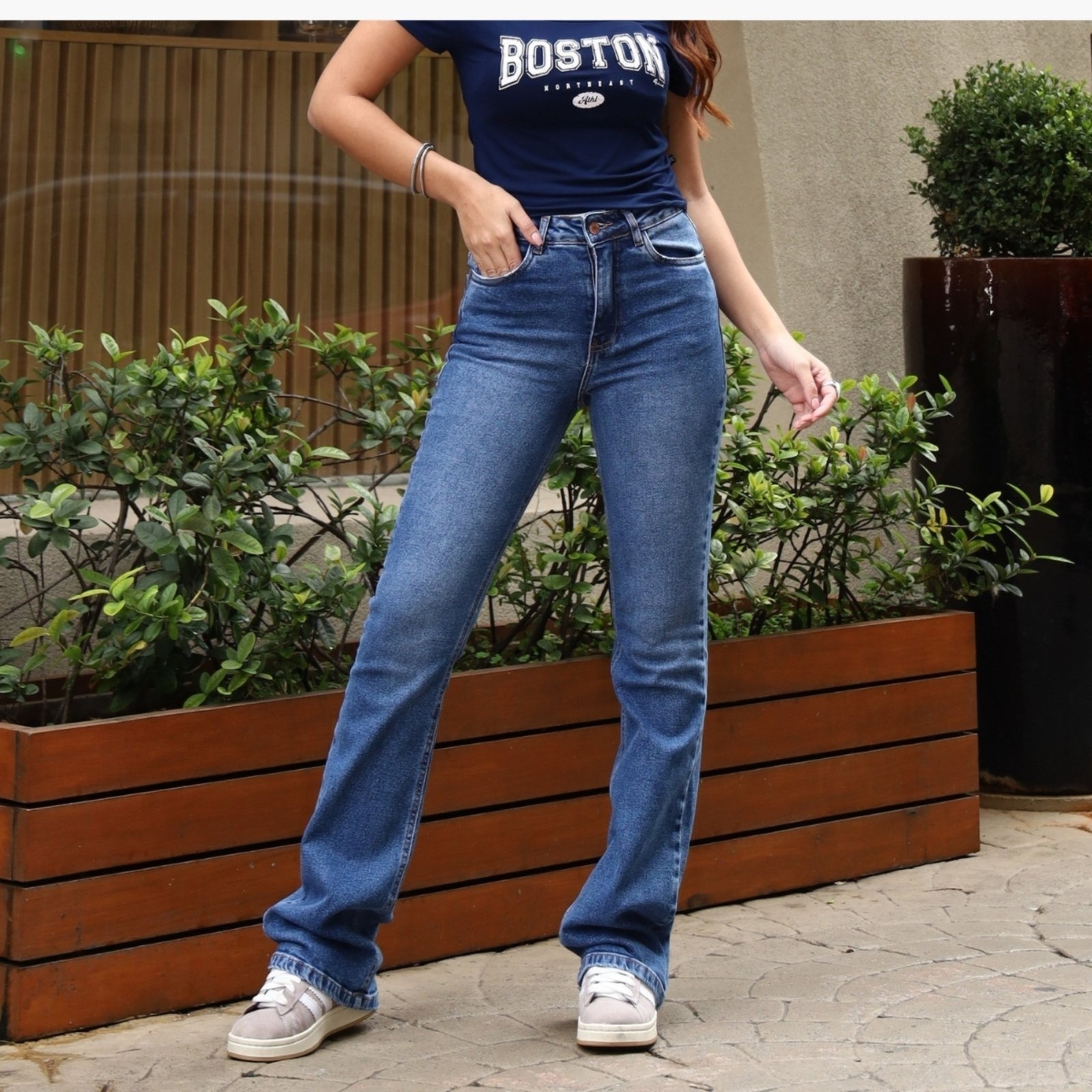 Imagem principal Calça Jeans Flare Barra Normal Feminino Revanche Sopianas Revanche unico