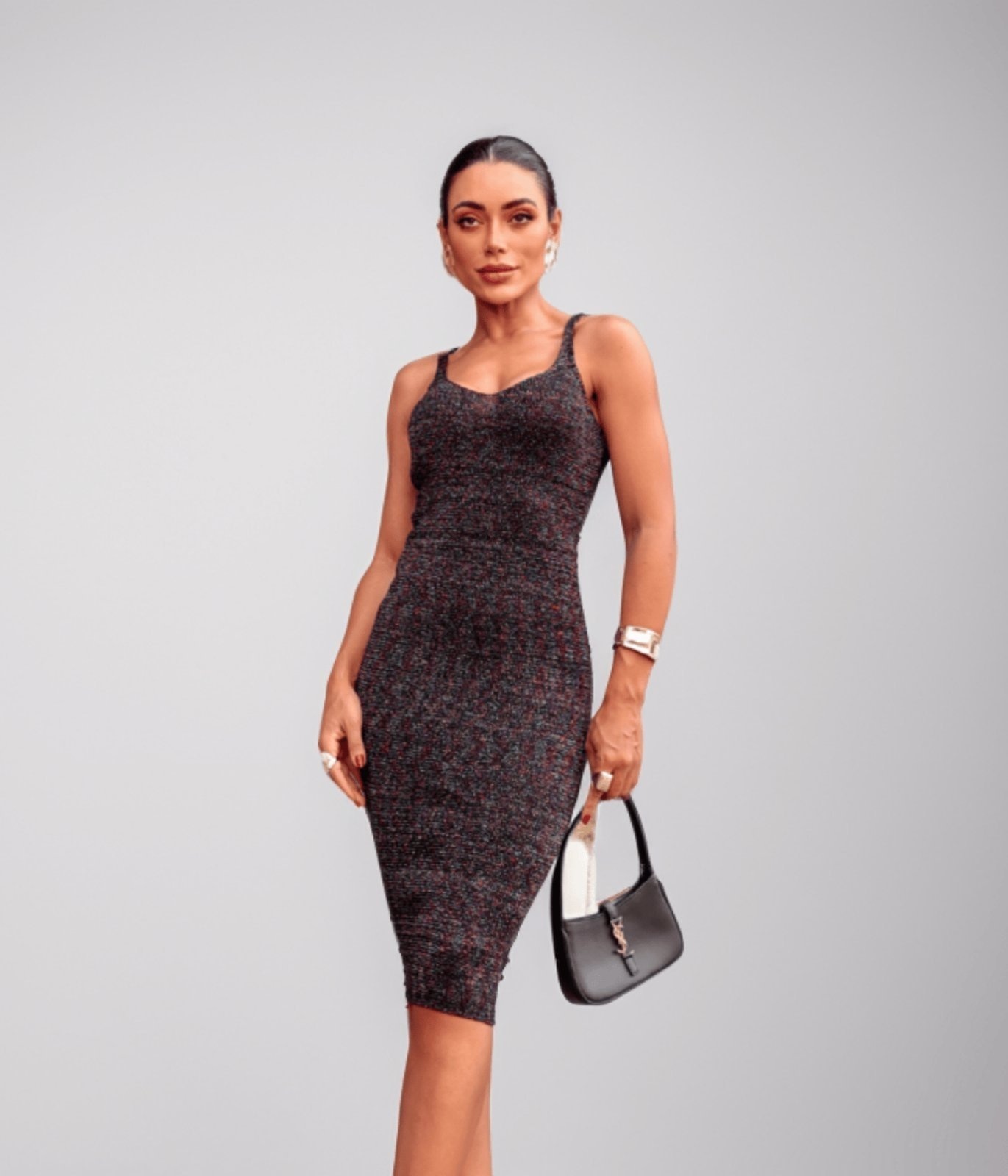 Imagem principal Vestido Cherry Line Midi Lurex Alça Fina Decote Frente e costas Tricô Cherry Line preto