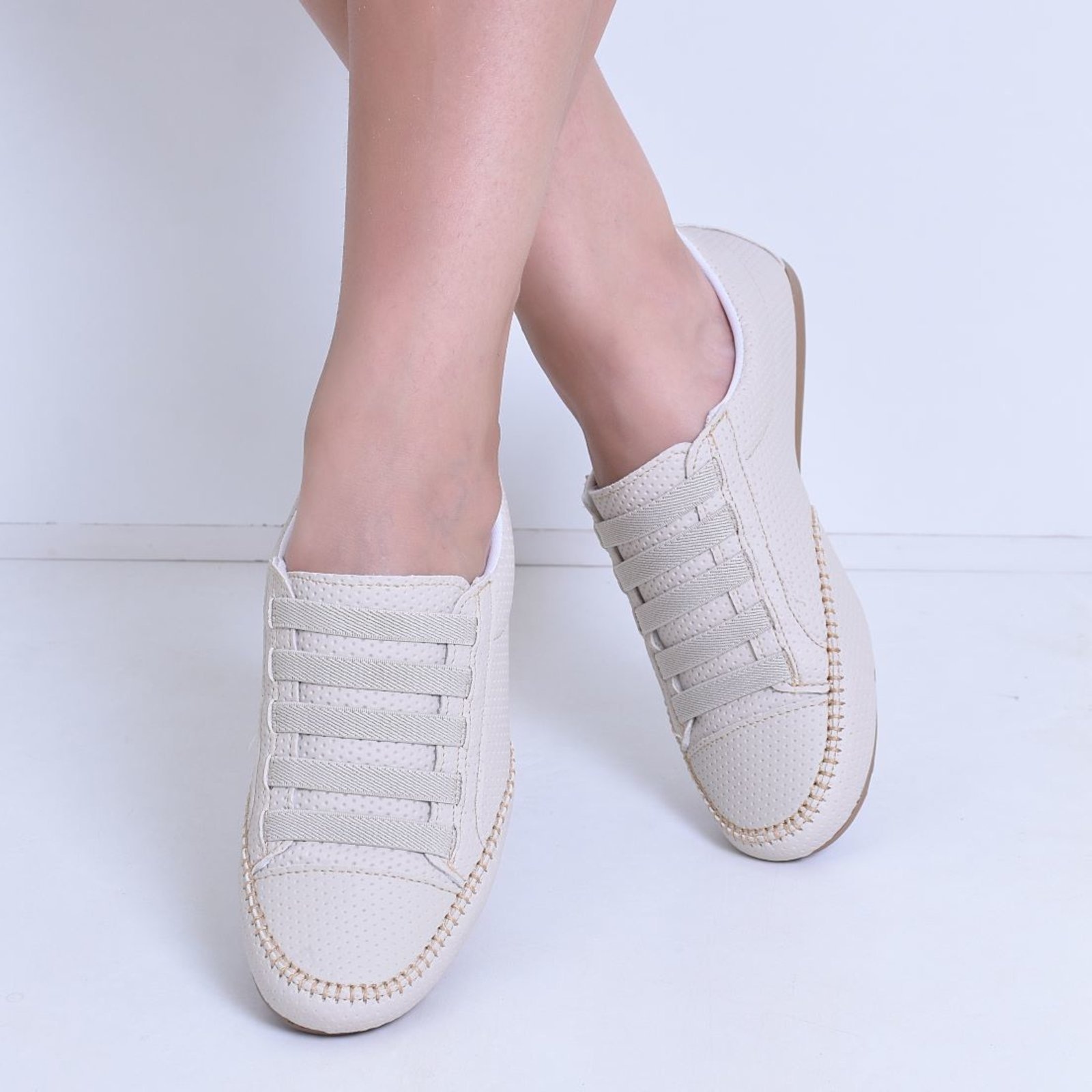 Imagem principal Sapatênis Feminino Comfort Casual Com elástico ROMEU E JULIETA SHOES bege