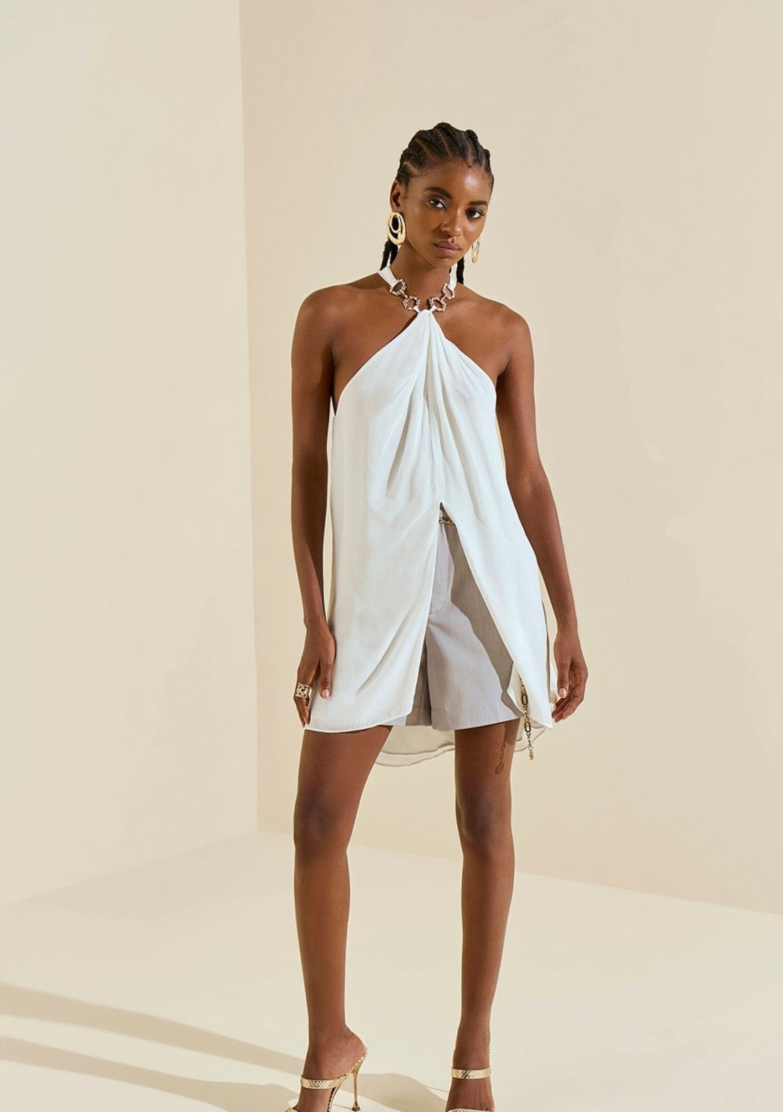 Imagem principal Shorts Morena Rosa Reto Alta Cinza Morena Rosa cinza rosa