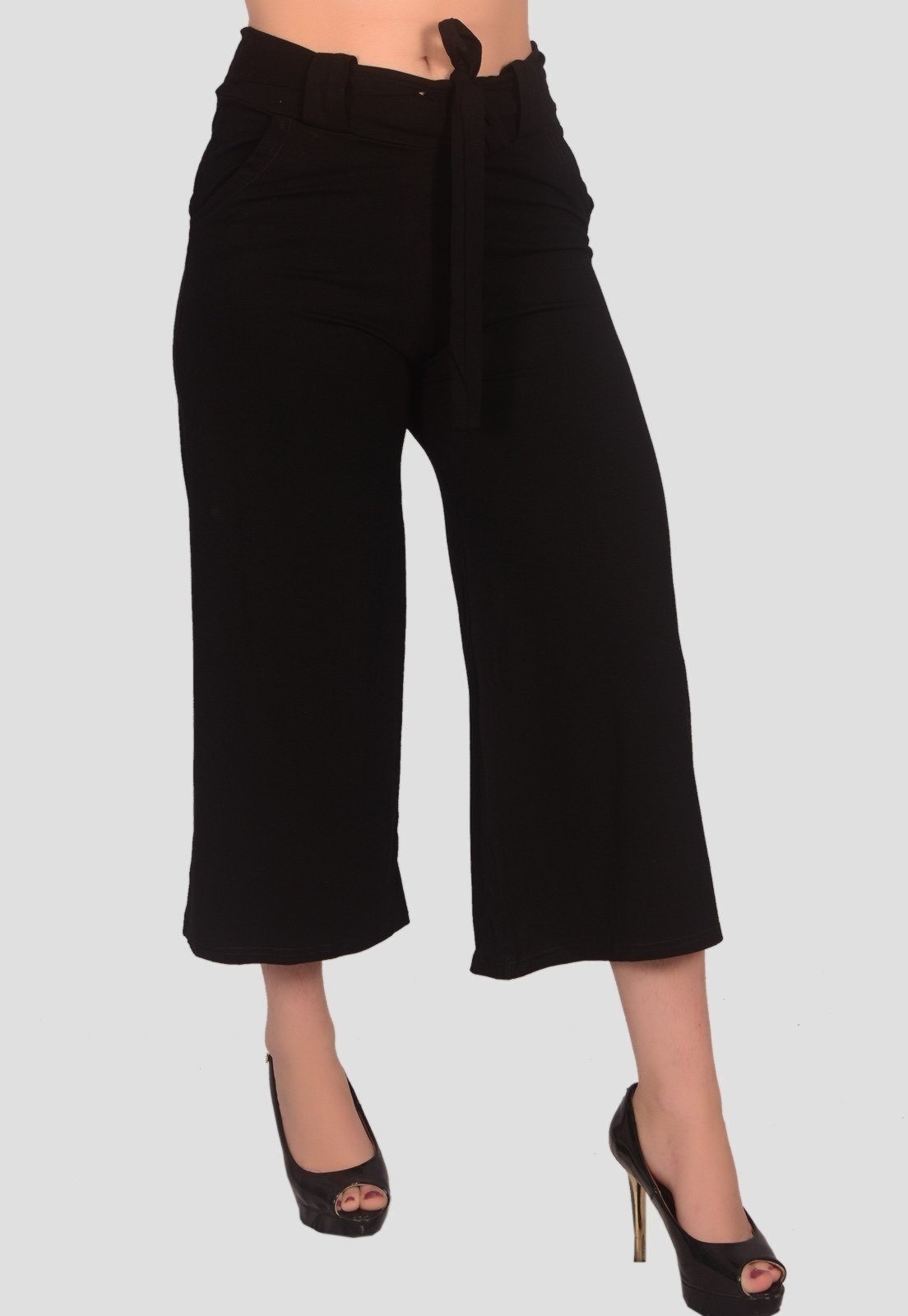 Imagem principal Calça Pantacourt Midi com Cinto de Malha Viscolycra Toda Casual St Madame preto