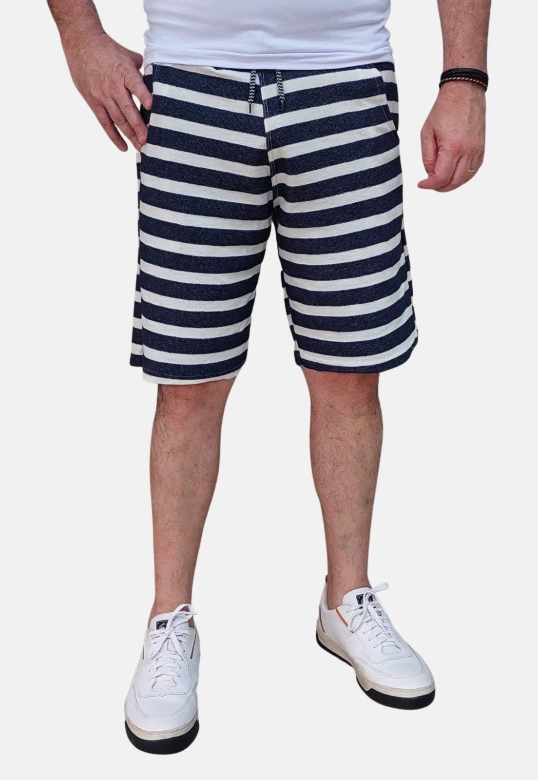 Imagem principal Bermuda Moletom Masculina Academia Boen Jeans Listrada Azul Branco BOEN JEANS azul marinho