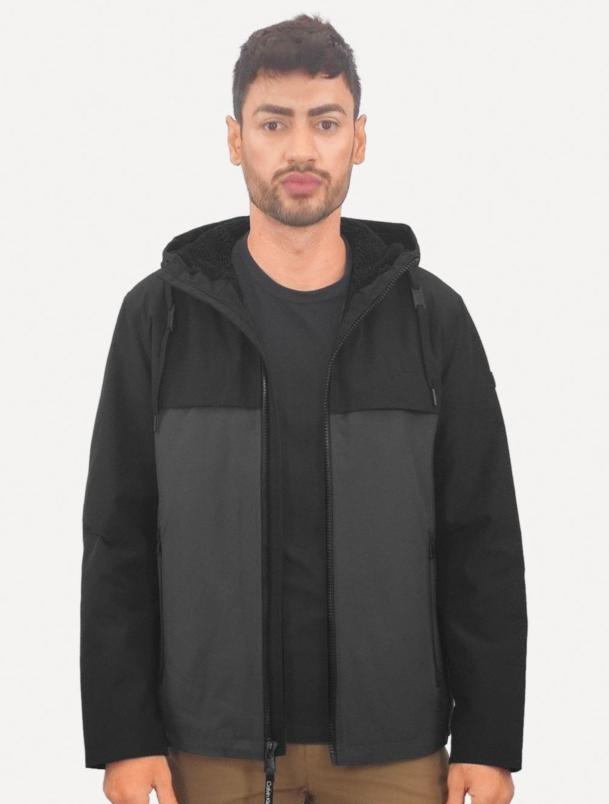 Imagem principal Jaqueta Calvin Klein Masculina Nylon Hoodie Windbreaker Chumbo Calvin Klein cinza