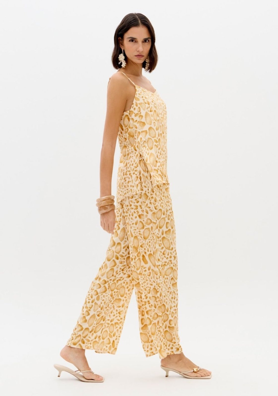 Imagem principal Calça Wide Leg Amarração Cós Lança Perfume amarelo