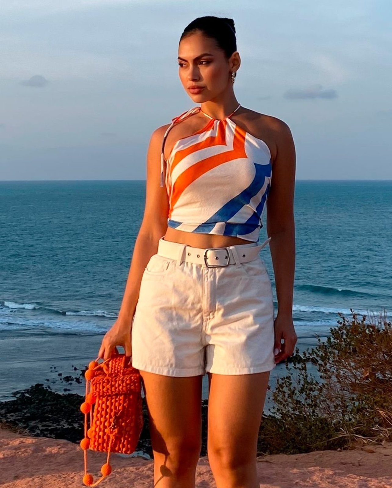 Imagem principal Shorts Jeans Mom Feminino Cintura Alta com Cinto 71401 Off White Consciência off-white white