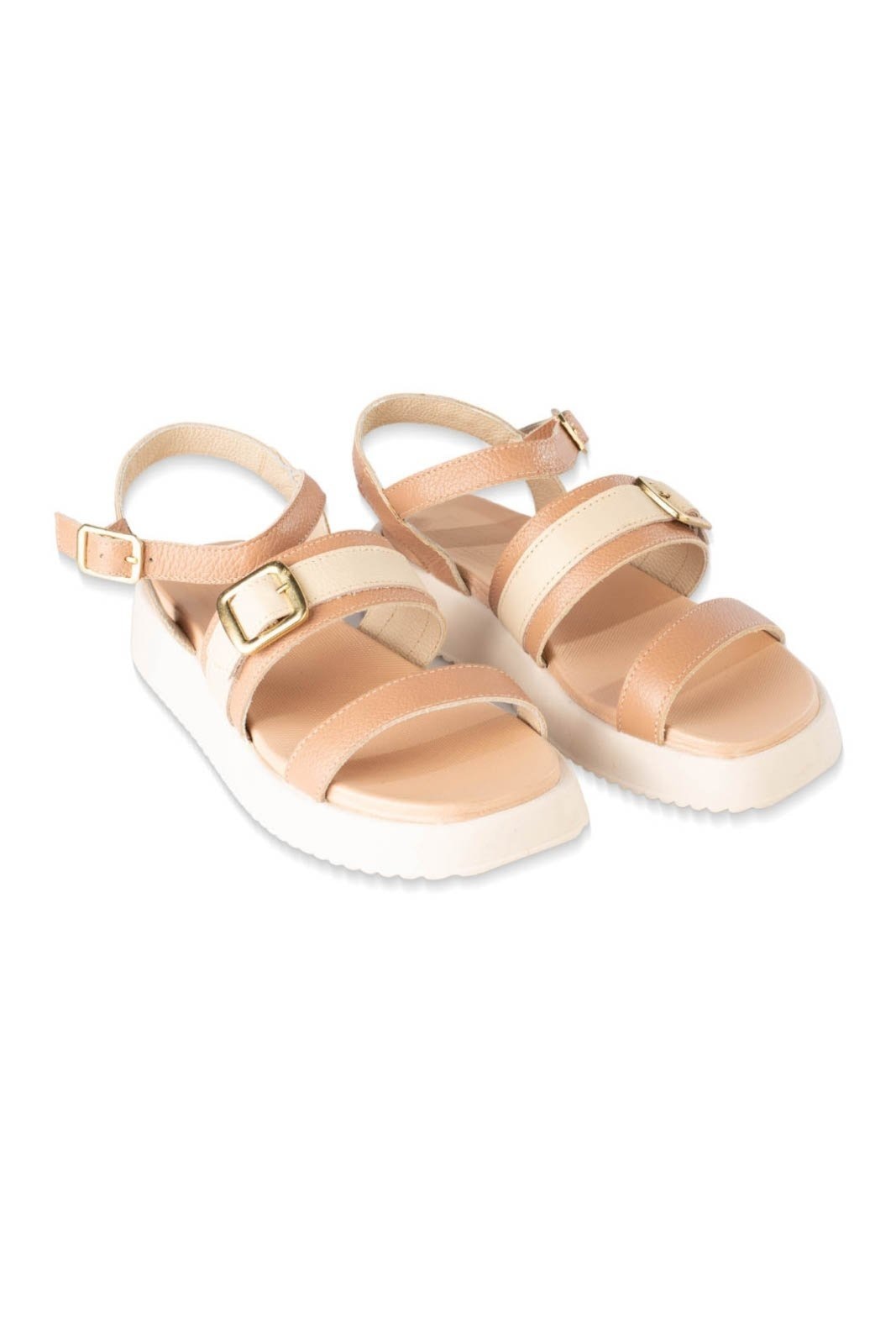 Imagem principal Sandália papete feminina em couro Yara Marfim Andrea Vinci bege