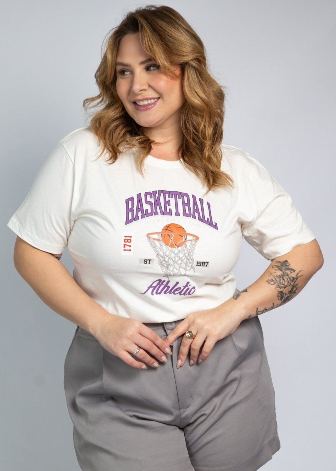 Imagem principal Camisa Feminina Cianitas Off Estampa Basketball Cianitas off-white