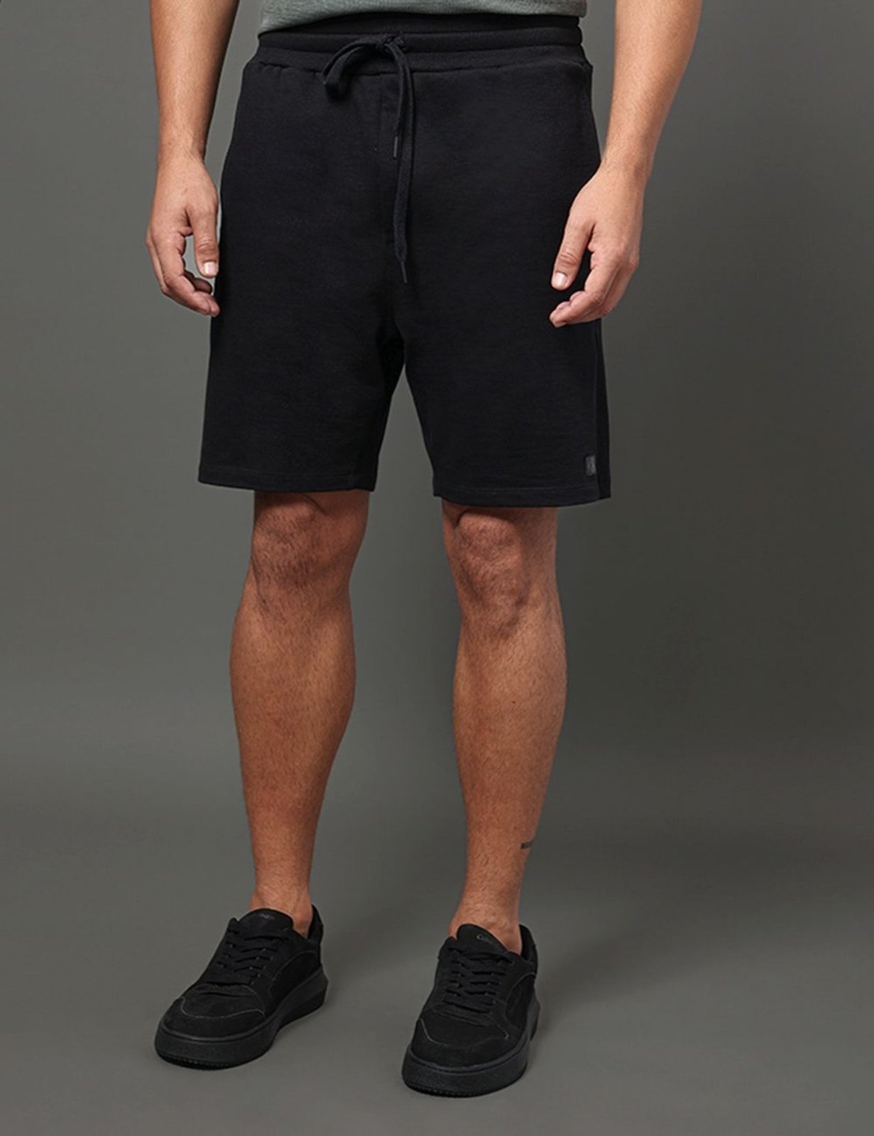 Imagem principal Bermuda Masculina Recorte Listras Calvin Klein Jeans Calvin Klein Jeans preto