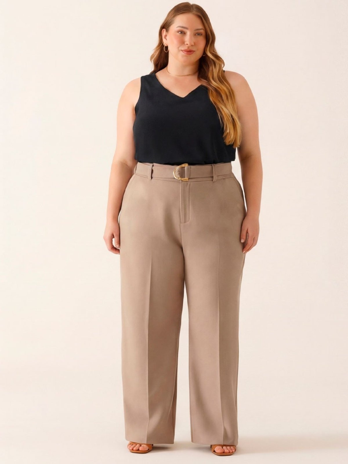 Imagem principal Calça Wide Leg de Alfaiataria Plus Size Mocha Mousse Lorde Principessa nude