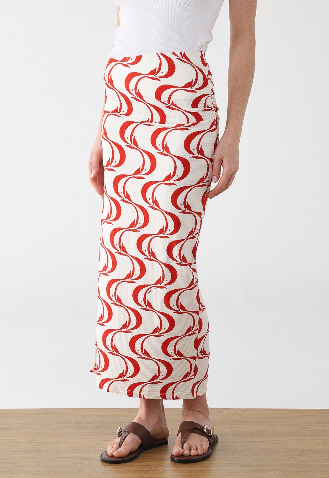 Imagem principal Saia Feminina FARM Estampa Peixes Midi Off-White FARM off-white white