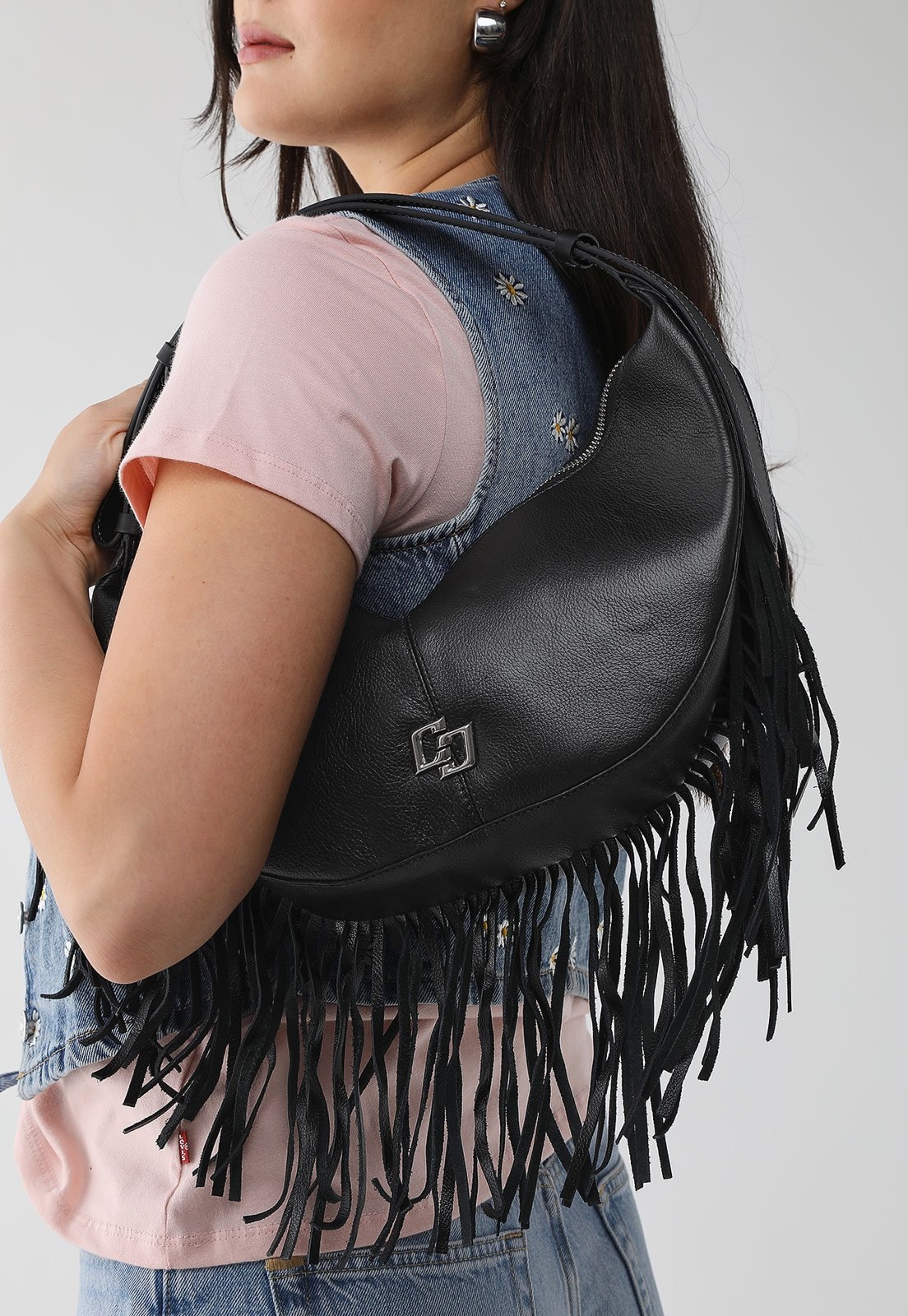 Imagem principal Bolsa Feminina Colcci Meia-Lua Franjas Preta Colcci preto