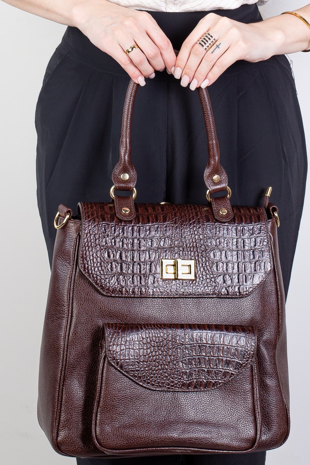 Imagem principal Mochila de couro croco Joanna - Café Andrea Vinci azul