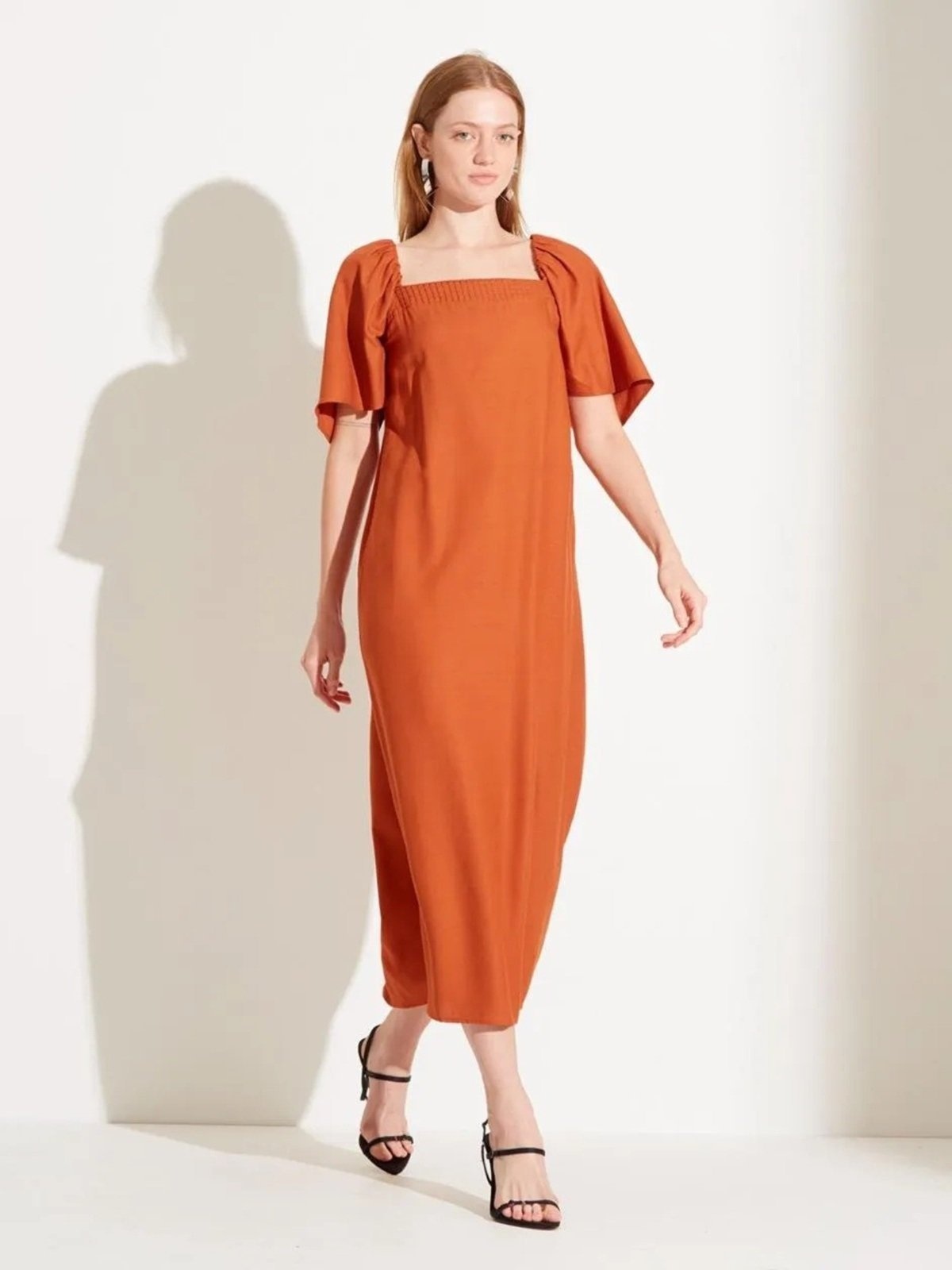 Imagem principal Vestido Forum Linho Burnit Forum marrom