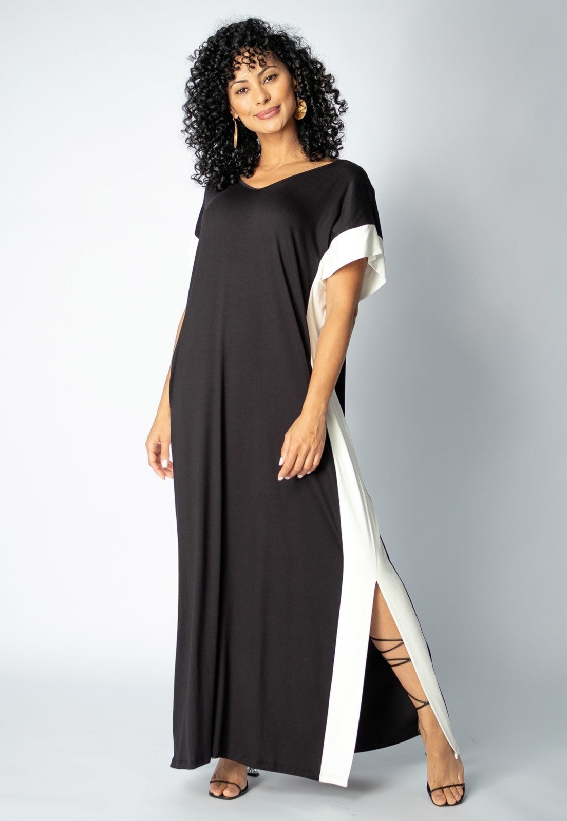 Imagem principal Vestido Bicolor Nheengatu Malha e Amazonia Vital branco/multicolorido/preto