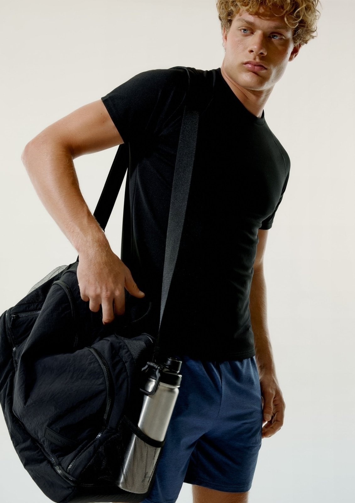 Imagem principal Bolsa Mala De Academia Unissex Hering HERING SPORTS preto