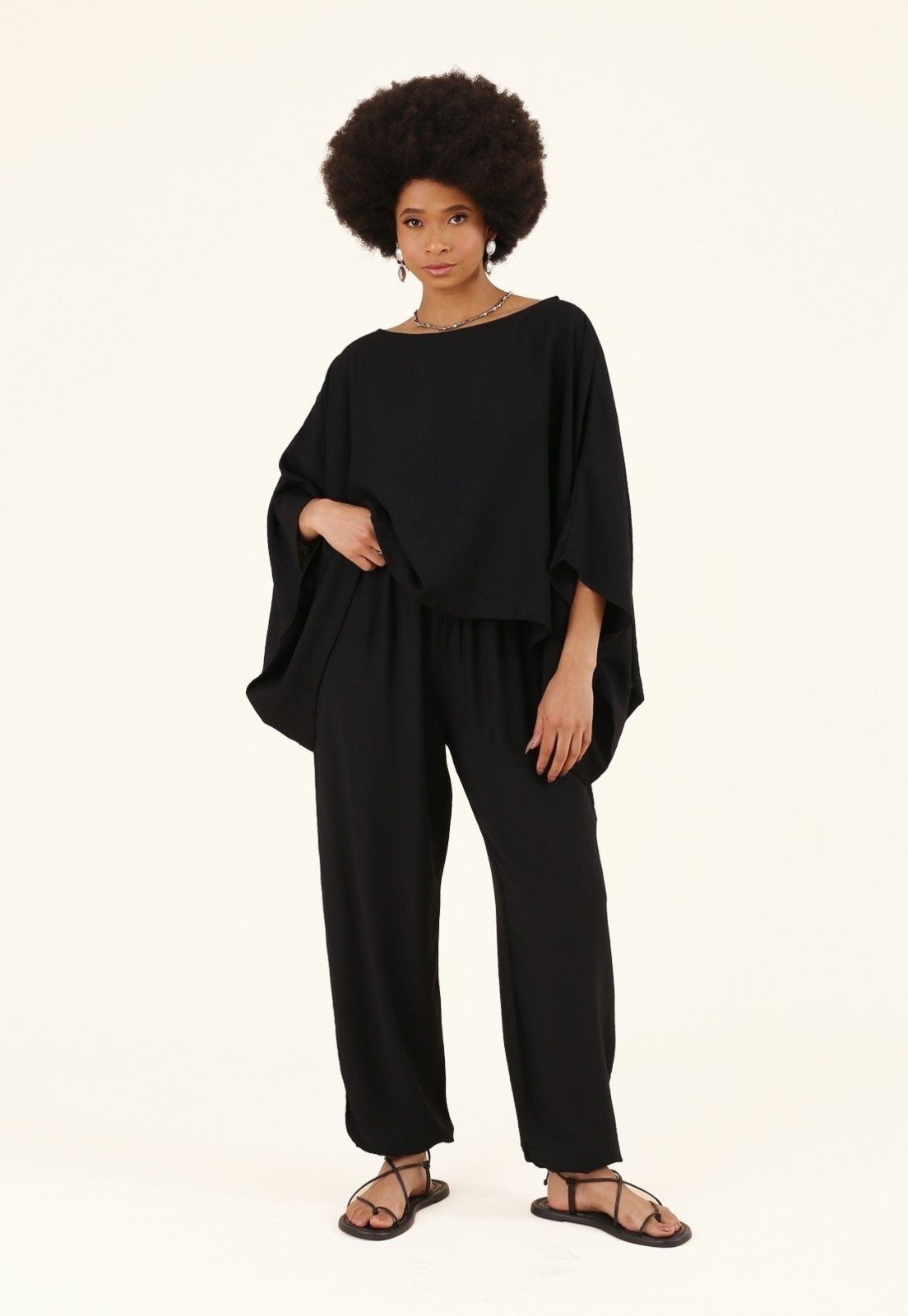 Imagem principal Calça Aladim Em Viscose Alfaiataria Pop Me preto