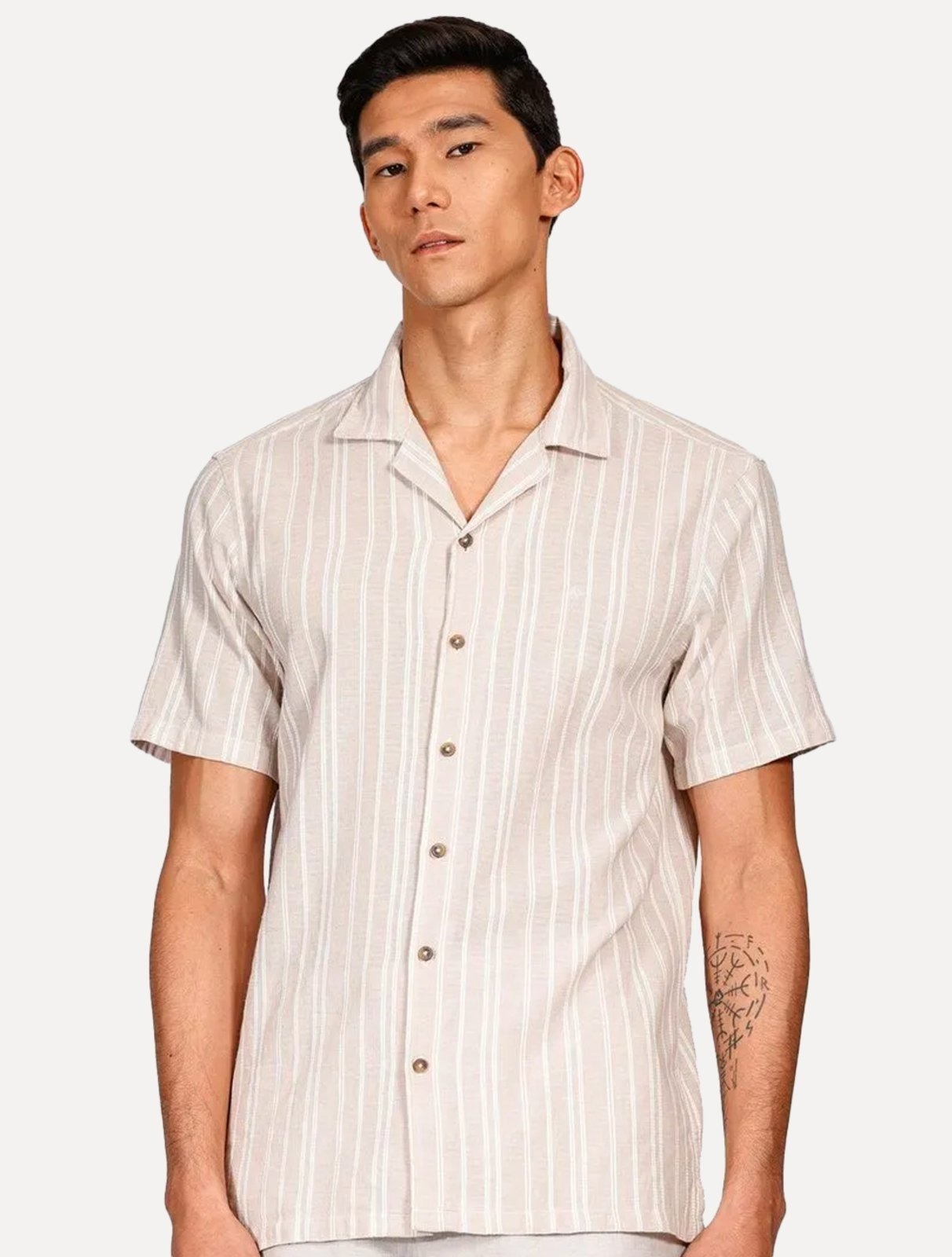 Imagem principal Camisa Aramis Masculina Manga Curta Regular Bowling Eco Maquineta Listrada Aramis cáqui