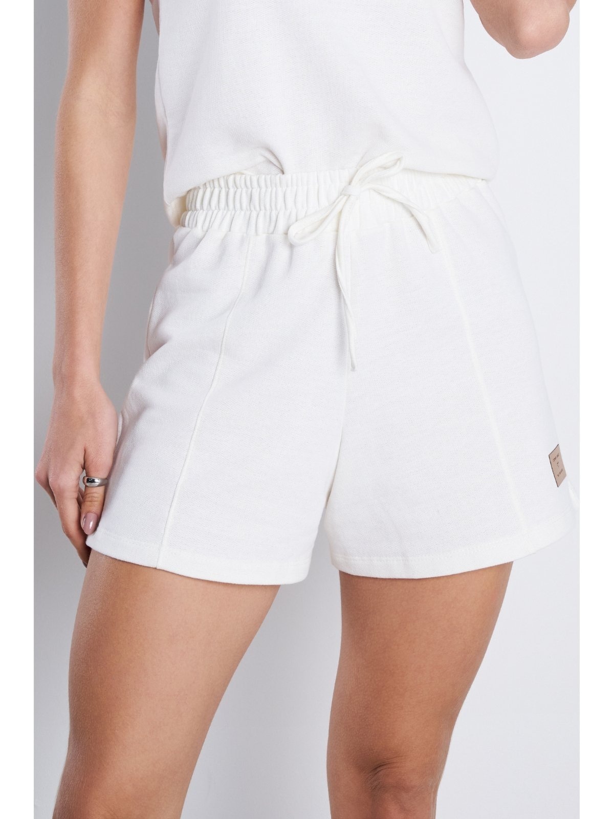 Imagem principal Short Feminino MeuJeans Sandy Moletinho Off White Meu Jeans off-white white