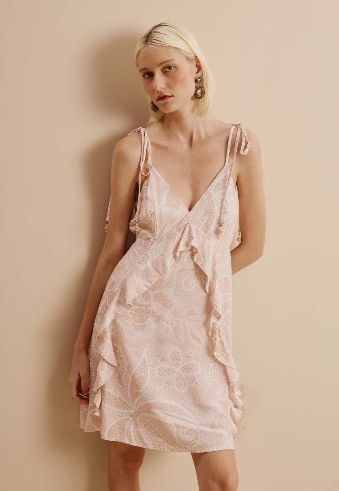 Imagem principal Vestido Curto Babados Estampado Maraca CaCay off-white