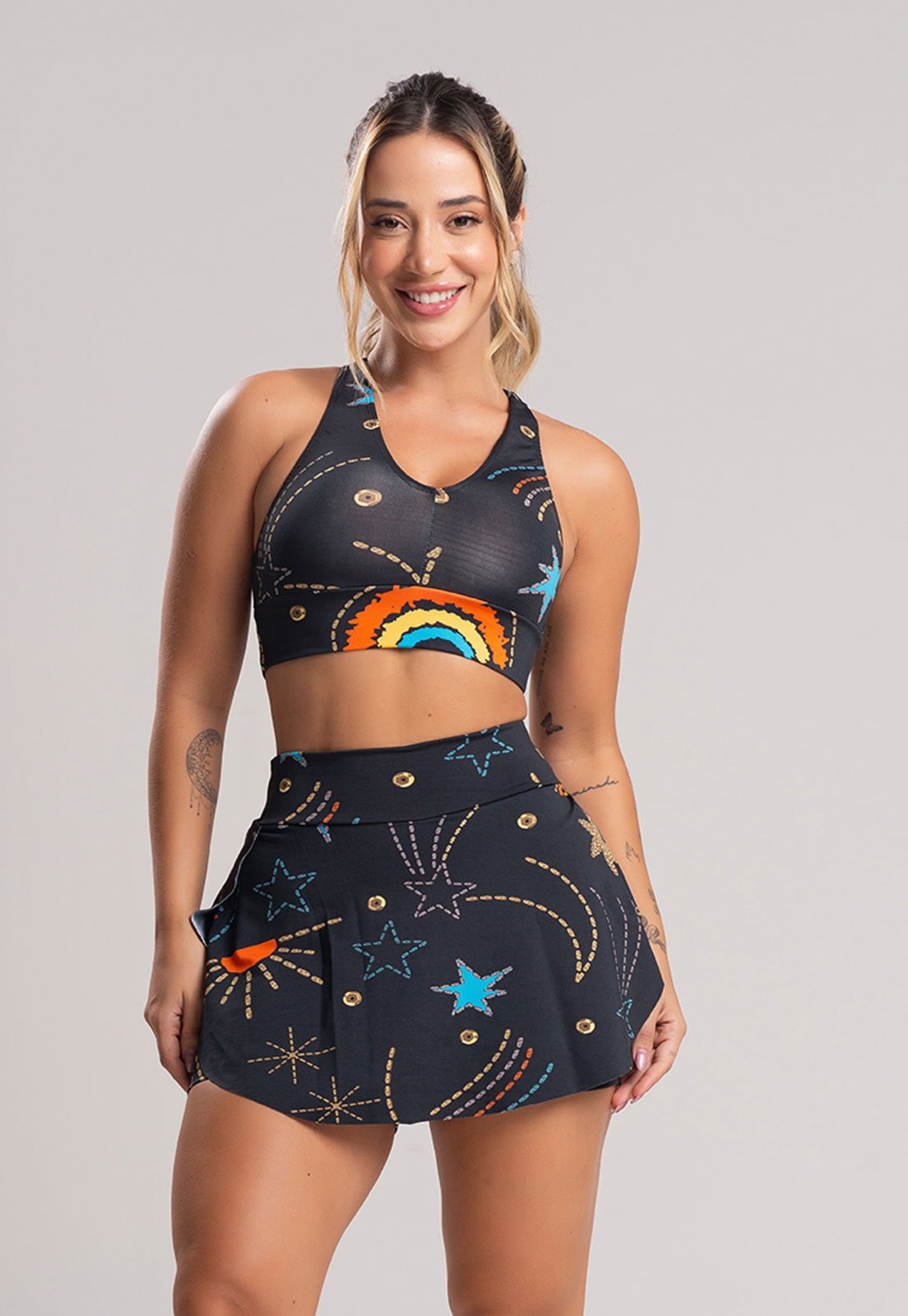 Imagem principal Short Saia MVB Modas Tapa Bumbum Fitness Suplex Cosmic Mvb Modas estampado/multicolorido/preto