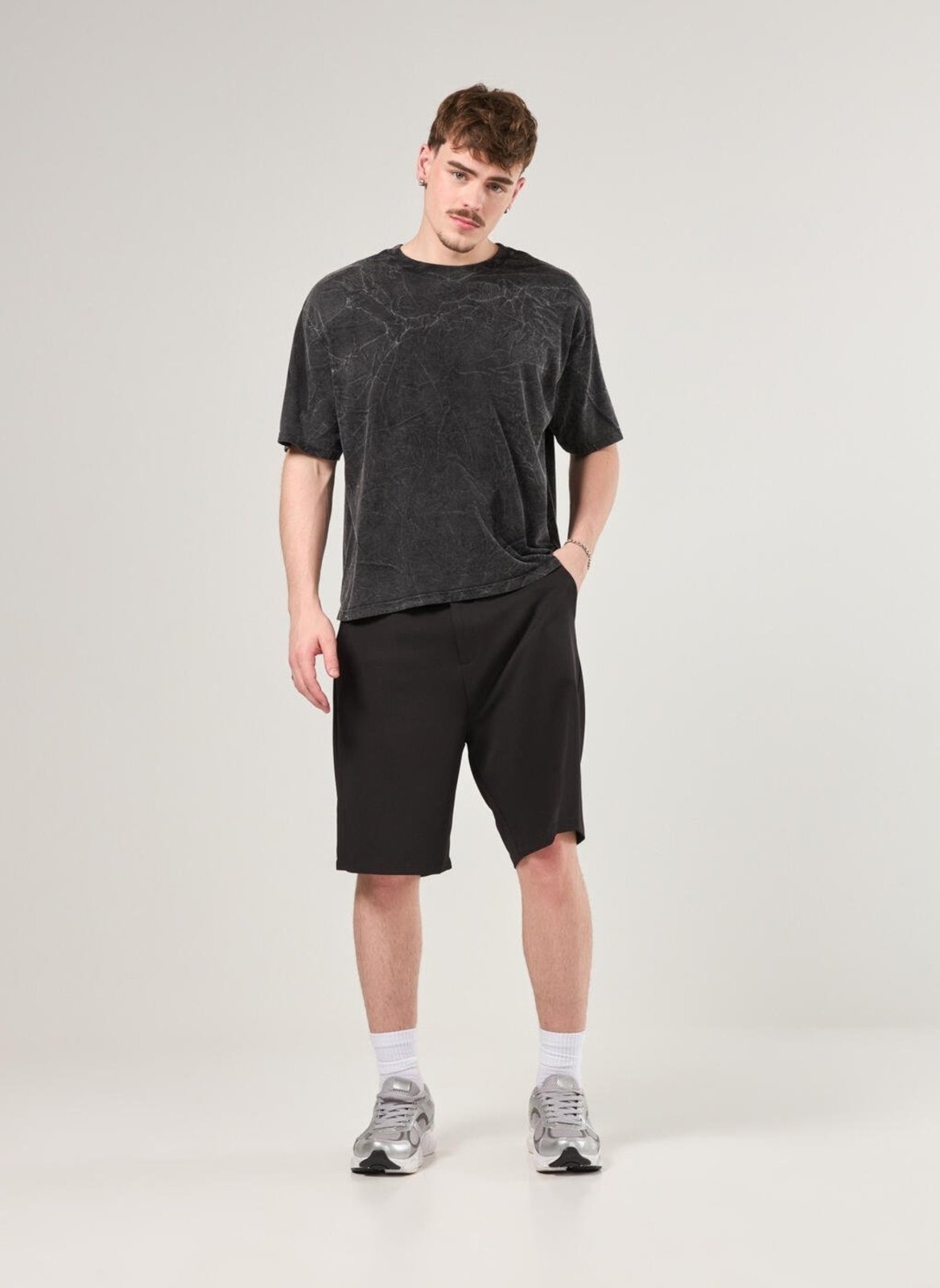 Imagem principal Bermuda Alfaiataria Preta Youcom preto