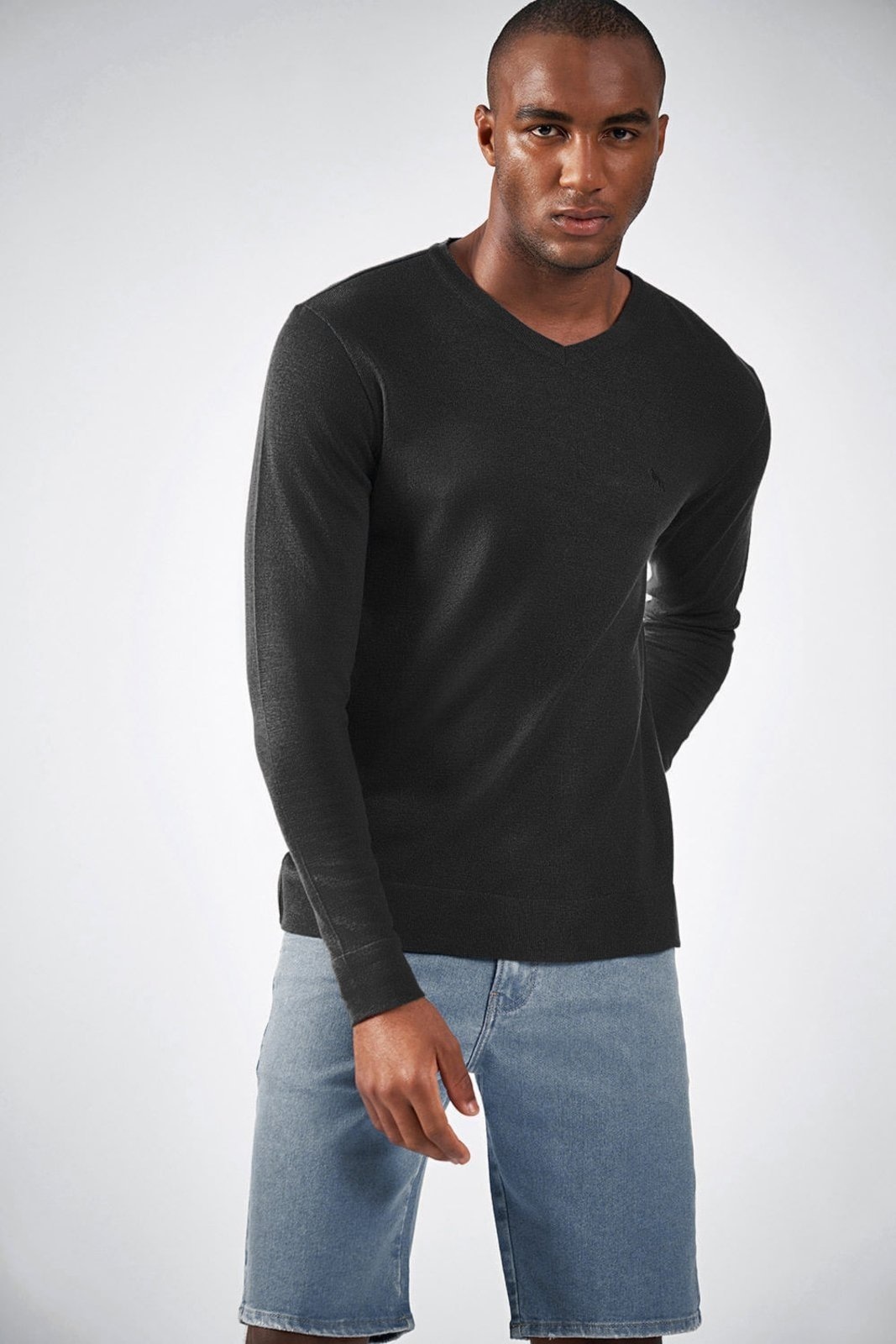 Imagem principal Tricot Básico Gola V Masculino Acostamento ACOSTAMENTO MASCULINO preto