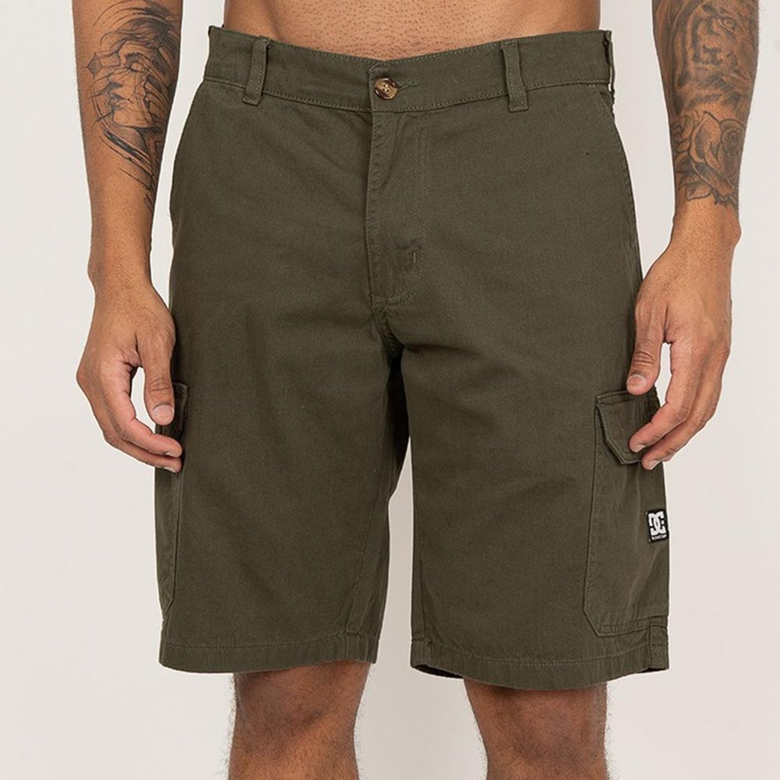 Imagem principal Bermuda DC Shoes Worker Cargo SM26 Masculina Militar DC Shoes verde