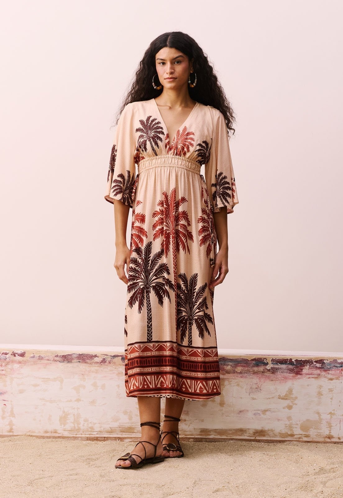 Imagem principal Vestido Maxi Midi Estampado Marajoara CaCay bege